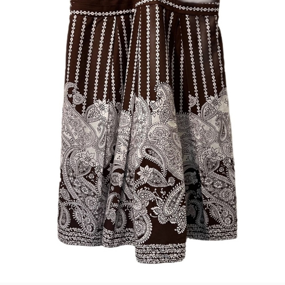 Robbie Bee Women's 8 Paisley Midi Dress Sleeveless Fit Flare V- Neck Brown - Picture 7 of 8